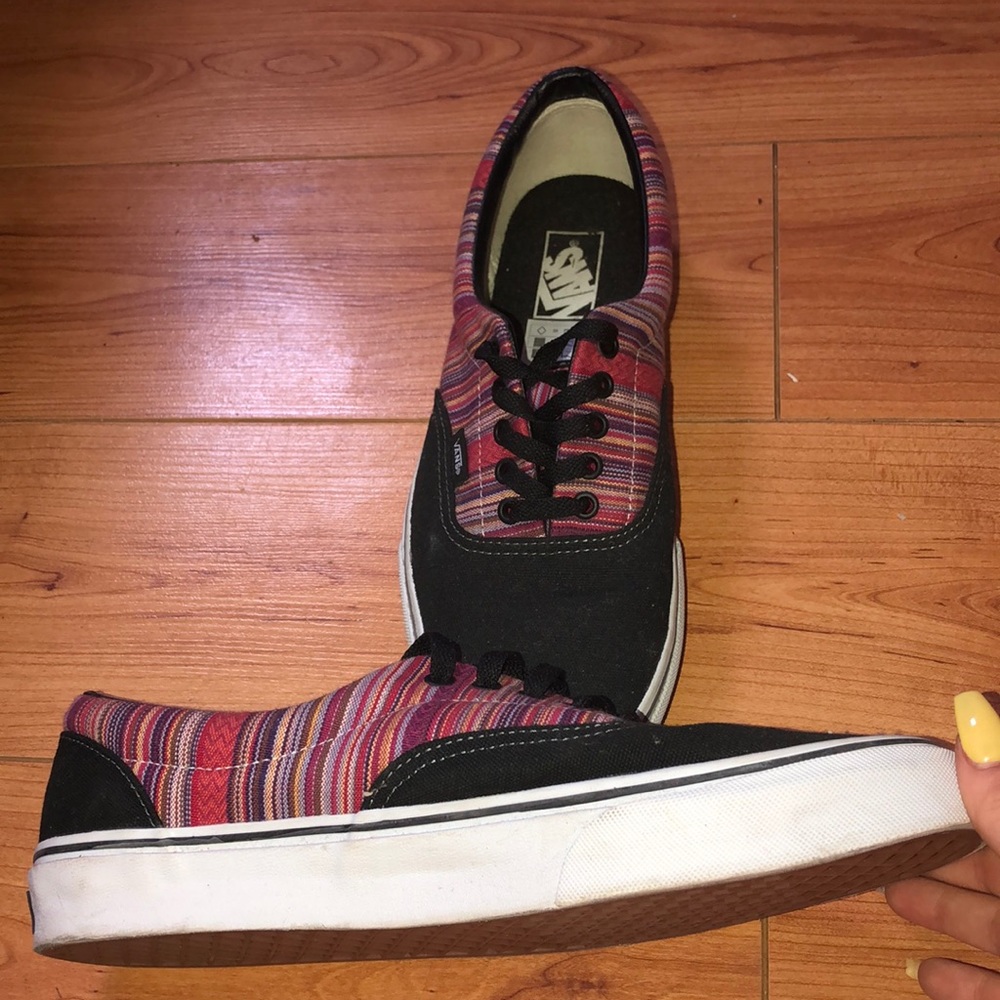 Vans - Picture 2 of 2